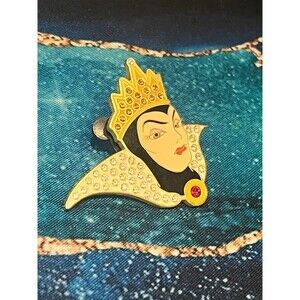 RARE EVIL QUEEN PIN SNOW WHITE DISNEY RHINESTONE PINS 2005 PARK OFFICIAL COLLECT